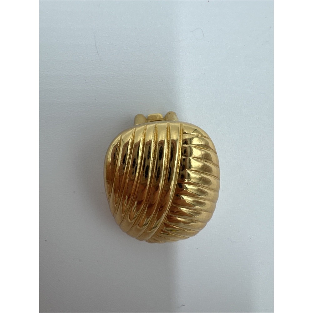 Vintage Christian Dior Clip On Earrings Gold Tone Ribbed Statement Signed - Picture 7 of 15
